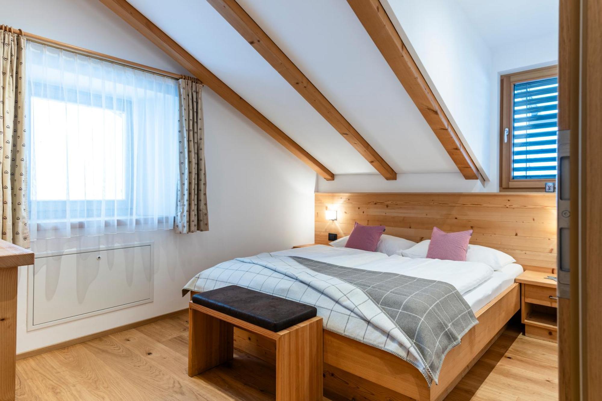 Sule Hof Agriturismo St. Ulrich in Gröden Zimmer foto